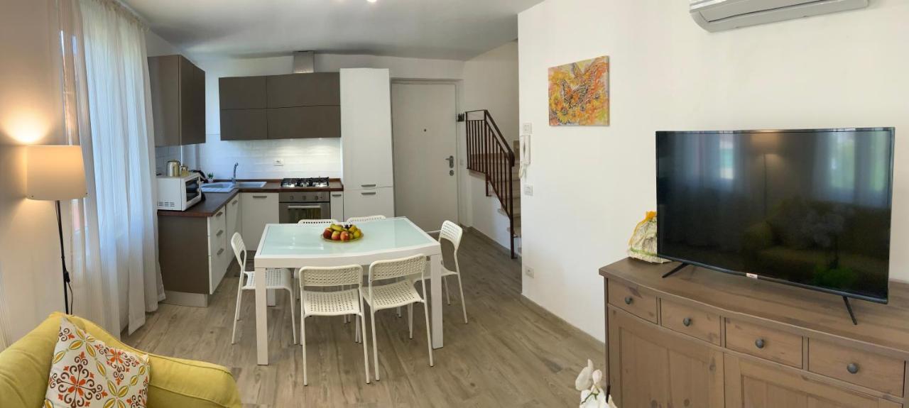 Casa La Wanda - Camaiore Toscana - 2 Bedroom & Terrace Exteriör bild